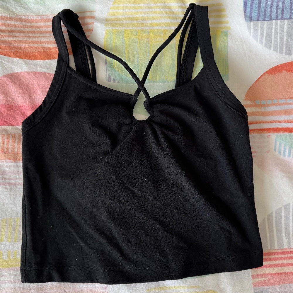 Athleta criss cross cropped yoga top - Black